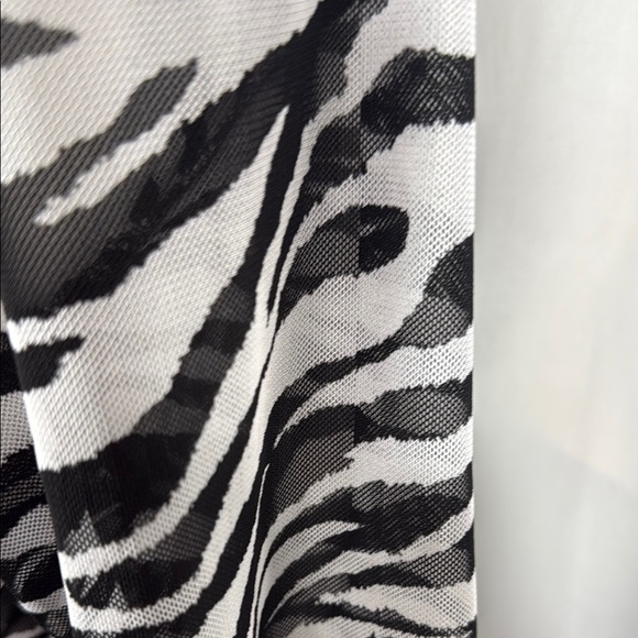 S by Serena Black and White Asymmetrical Zebra Print Dress - Picture 7 of 10